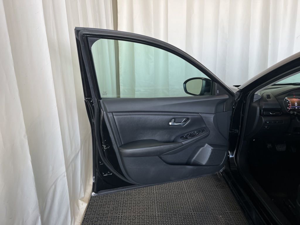 Used 2020 Nissan Sentra SV image 17