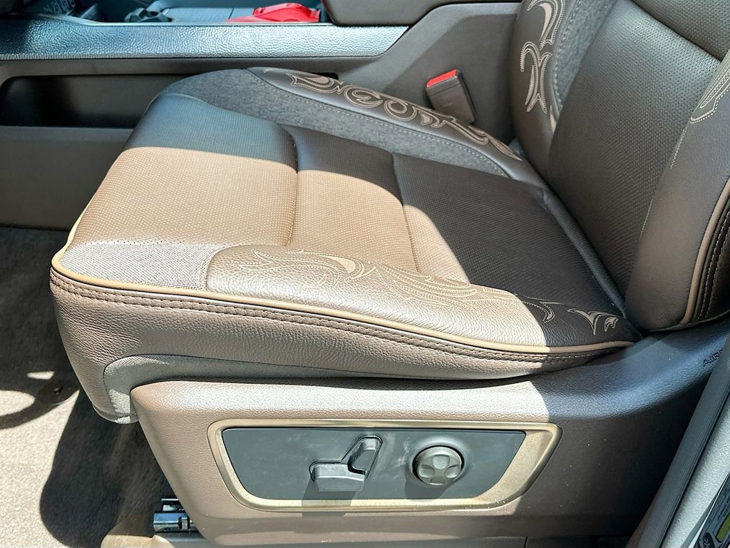 New 2025 RAM 1500 Limited image 22