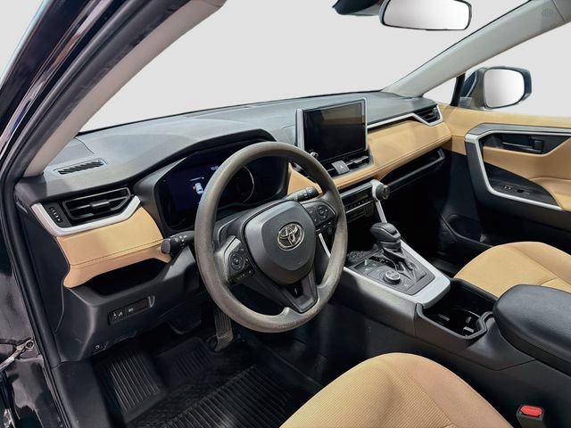 Certified 2023 Toyota RAV4 LE AWD/4WD image 8