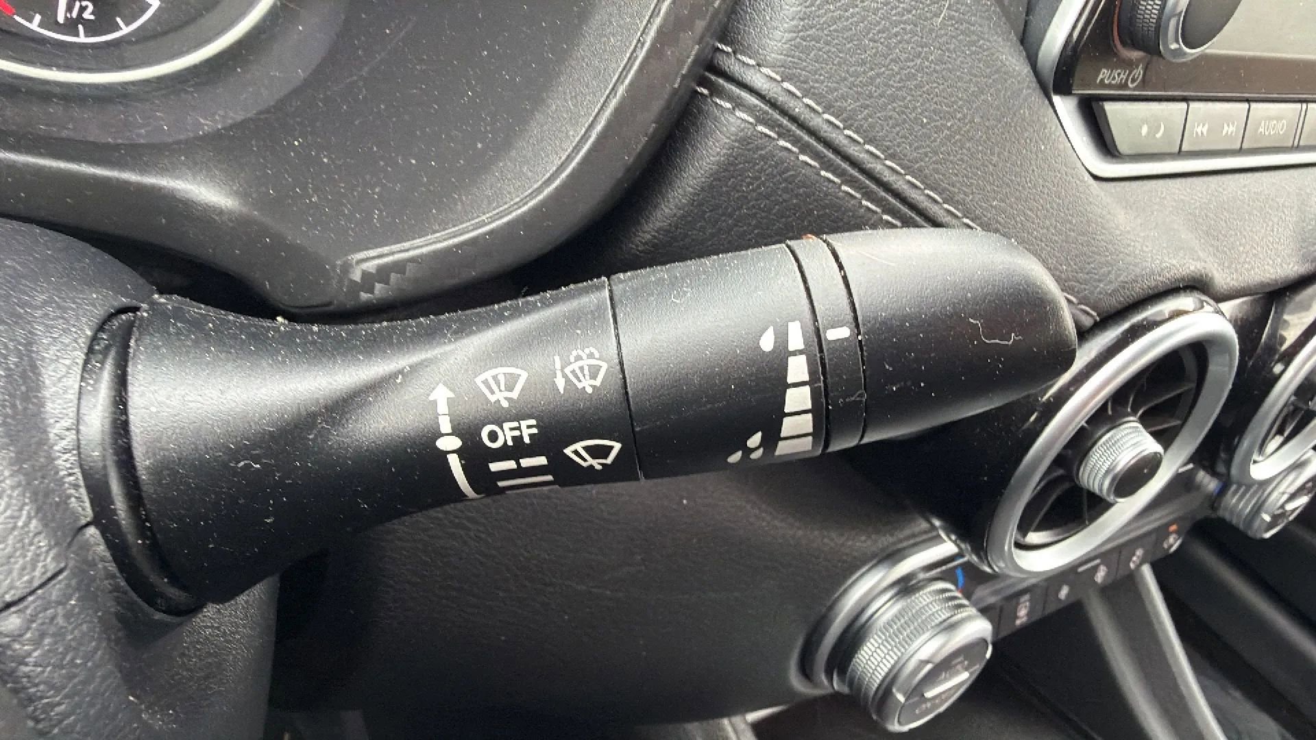 Used 2021 Nissan Sentra SV FWD image 13