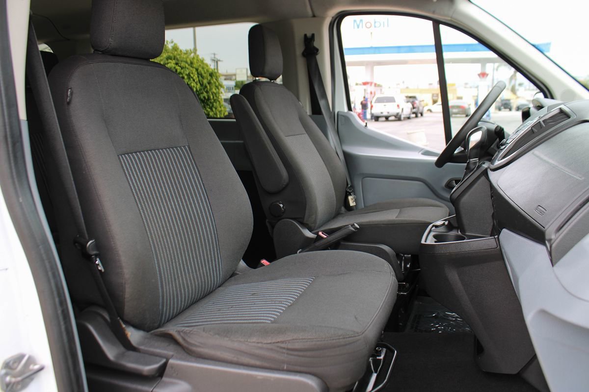 Used 2019 Ford Transit 150 XLT image 22