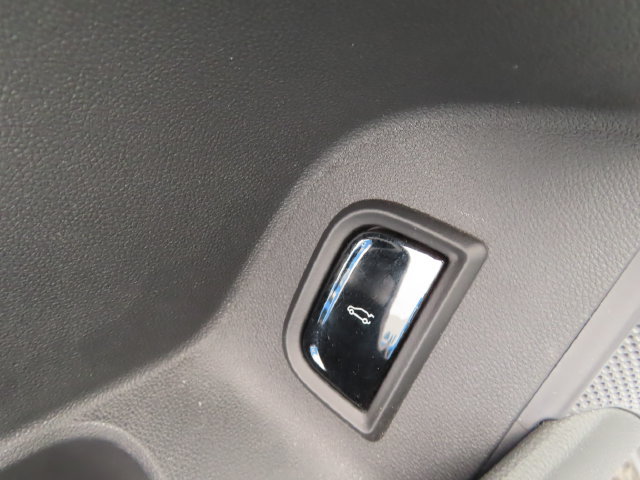 Certified 2024 Cadillac Lyriq Tech AWD/4WD image 14