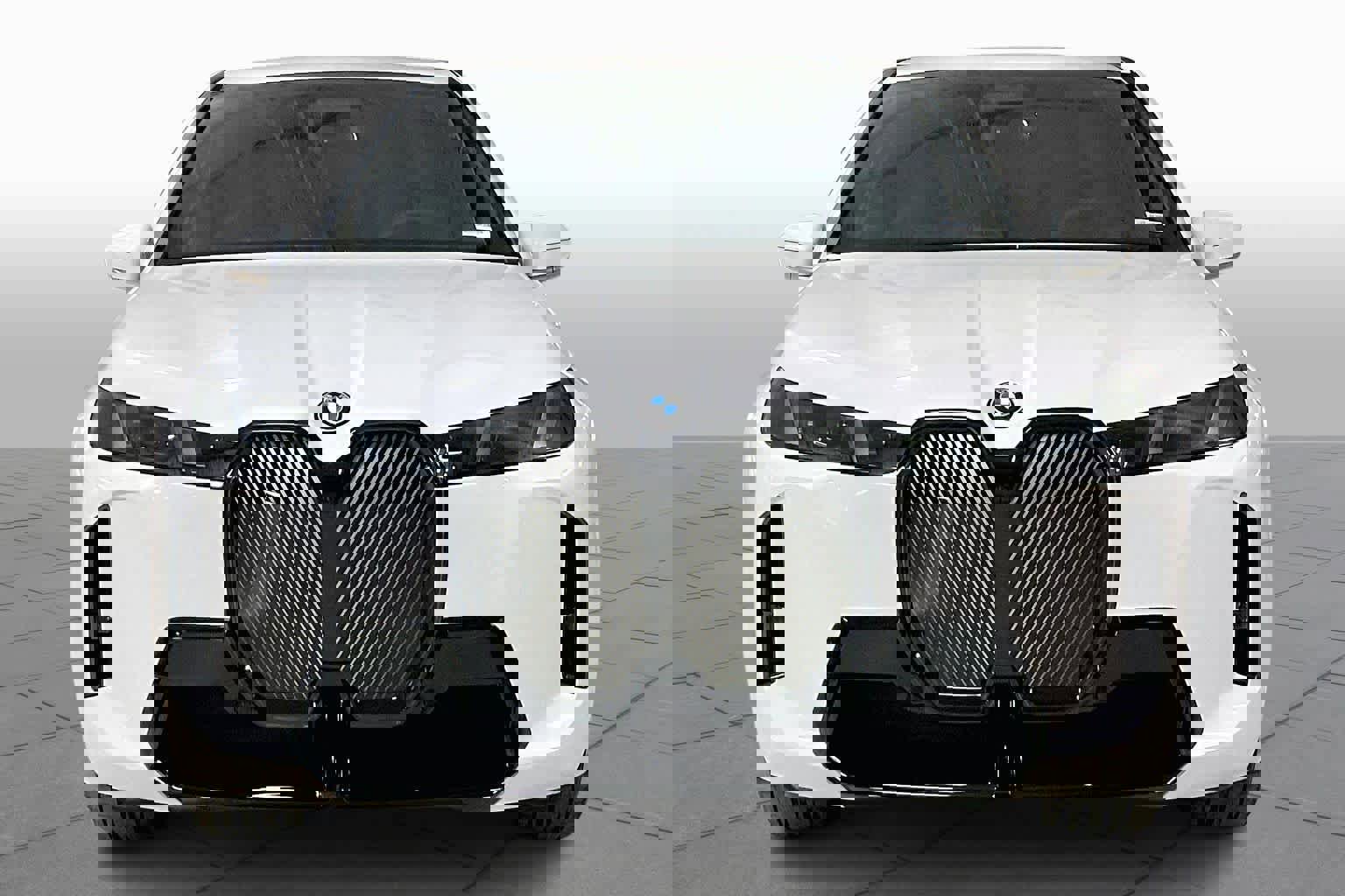 New 2026 BMW iX xDrive45 w/ M Sport Package image 3