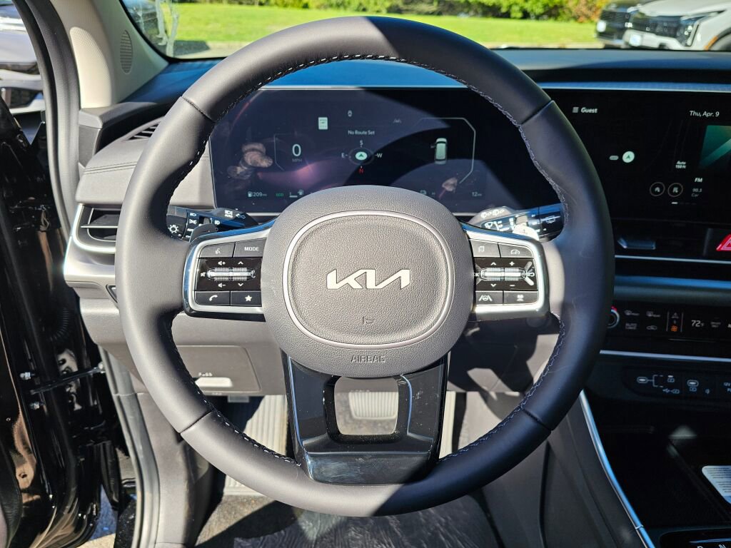 New 2026 Kia Carnival SX image 11