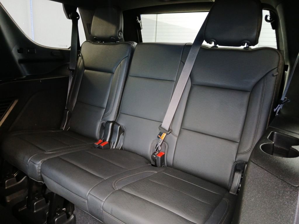 Used 2021 Chevrolet Tahoe High Country w/ Premium Package RWD image 5