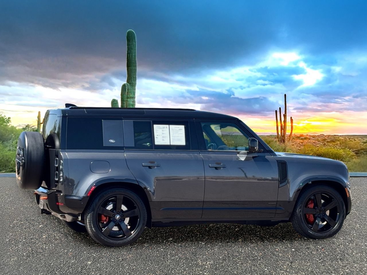 Used 2024 Land Rover Defender 110 X AWD/4WD image 5