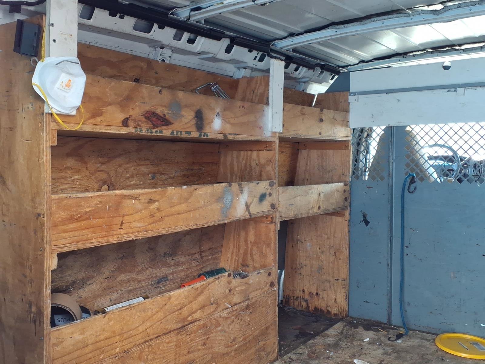 Used 2005 Chevrolet Express 2500 image 6