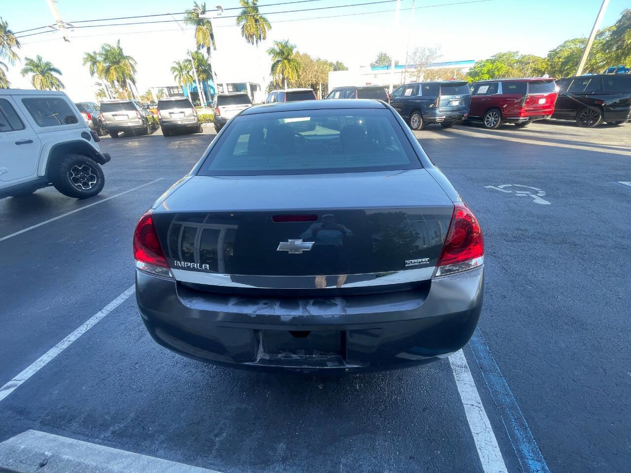 Used 2010 Chevrolet Impala LS image 4