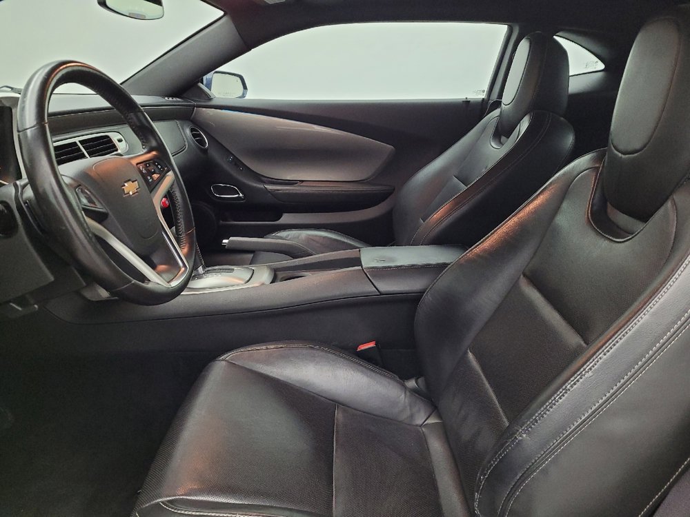Used 2015 Chevrolet Camaro LT RWD image 17