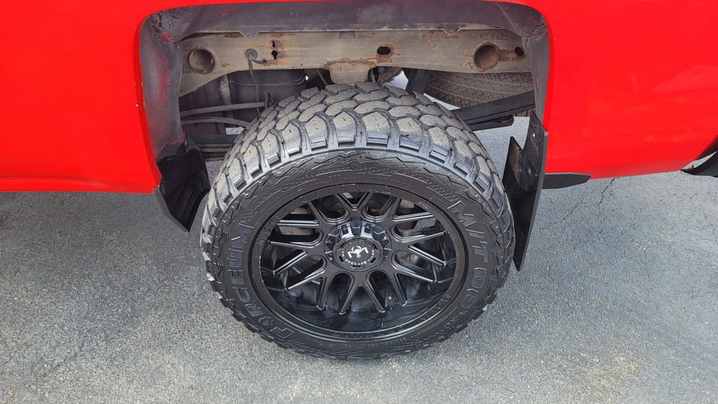 Used 2018 Chevrolet Silverado 1500 Custom w/ Custom Convenience Package image 8