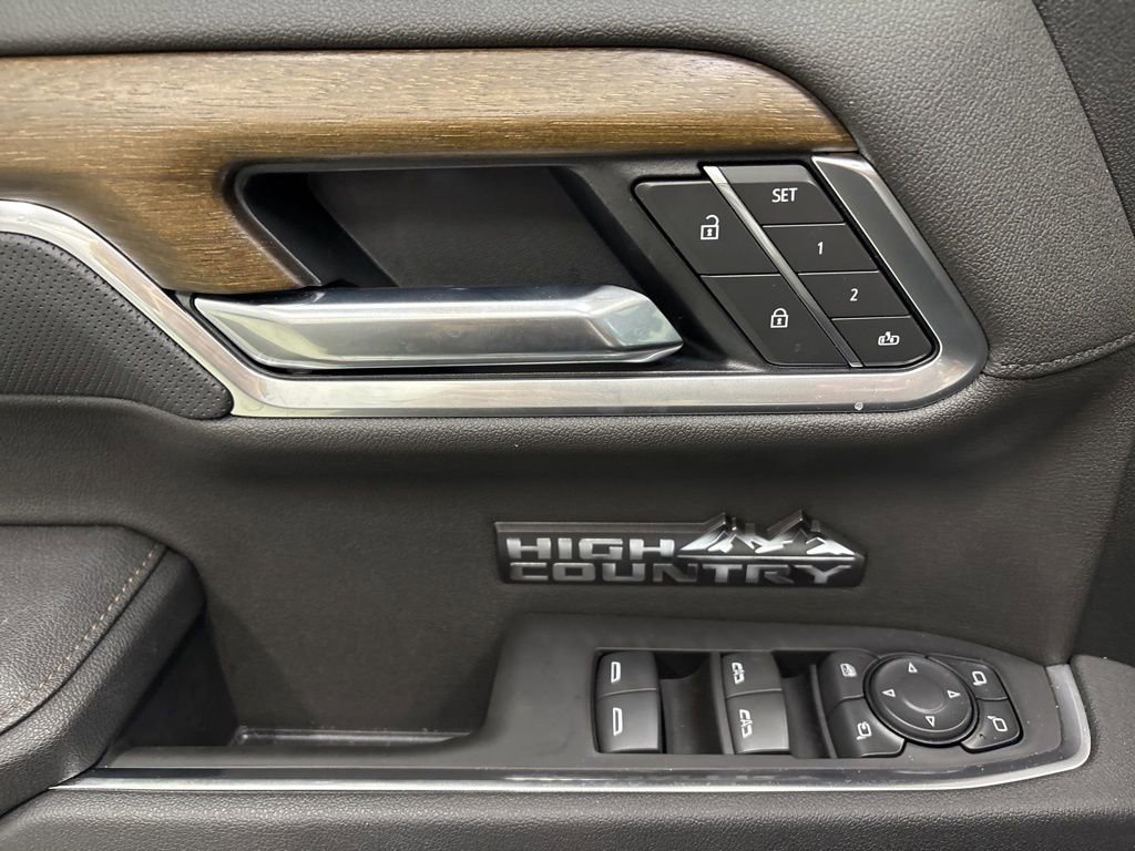 Used 2025 Chevrolet Silverado 1500 High Country w/ High Country Premium Package image 15