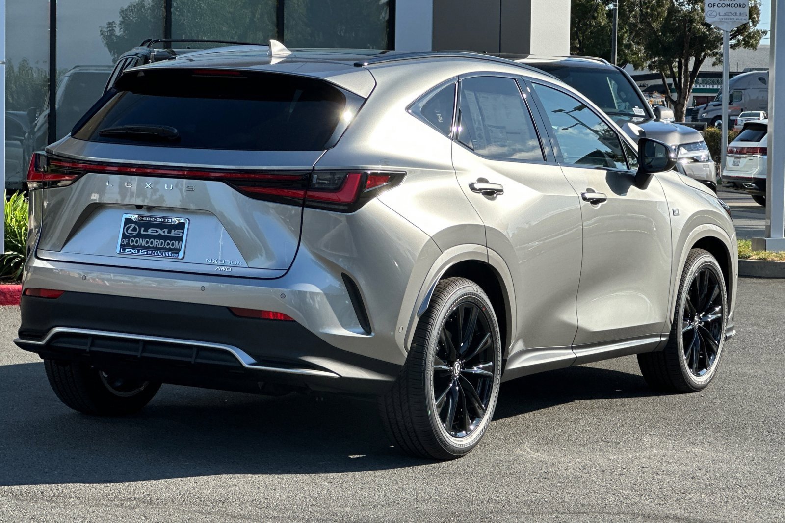 New 2026 Lexus NX 350h F Sport image 4