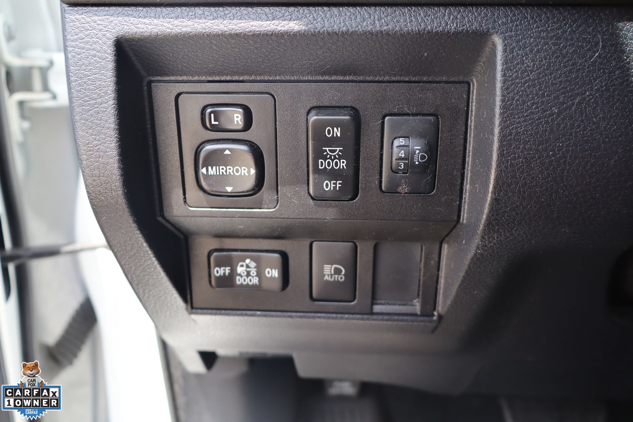 Used 2019 Toyota Tundra SR5 w/ SR5 Upgrade Package RWD image 14