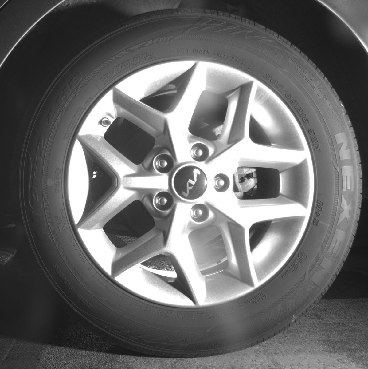 Used 2025 Kia Soul LX w/ LX Technology Package FWD image 19