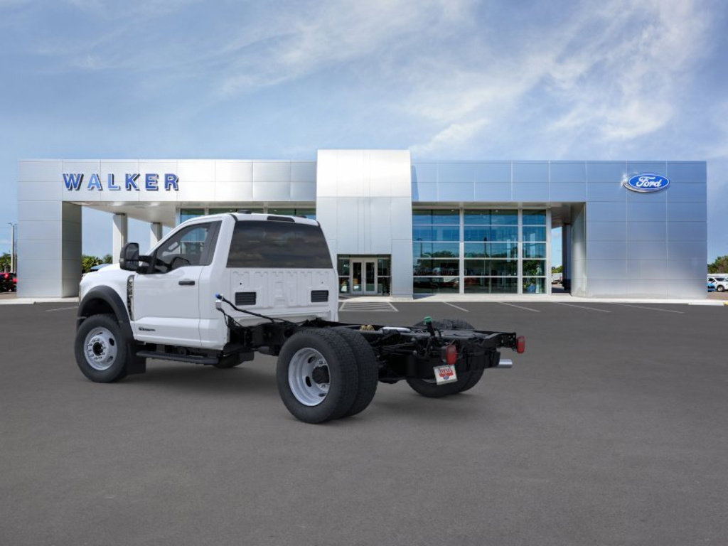 New 2025 Ford F550 4x4 Regular Cab Super Duty image 4