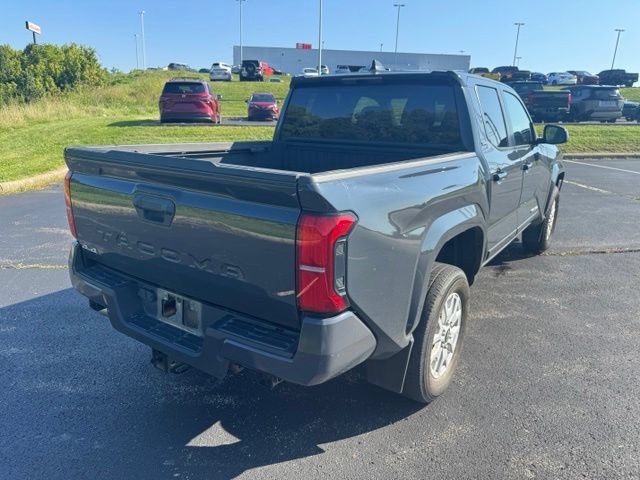Used 2024 Toyota Tacoma SR5 AWD/4WD image 3