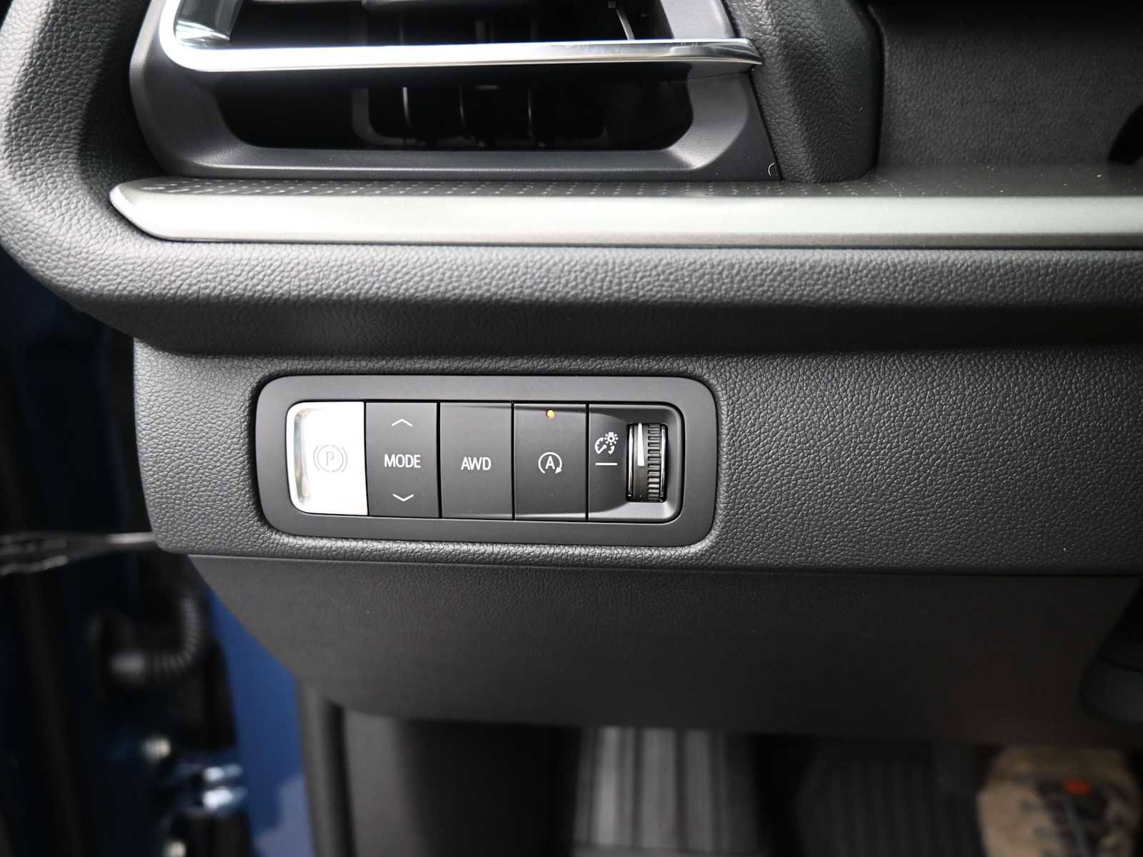 New 2026 Chevrolet Traverse LT w/ LPO, Floor Liner Package image 9