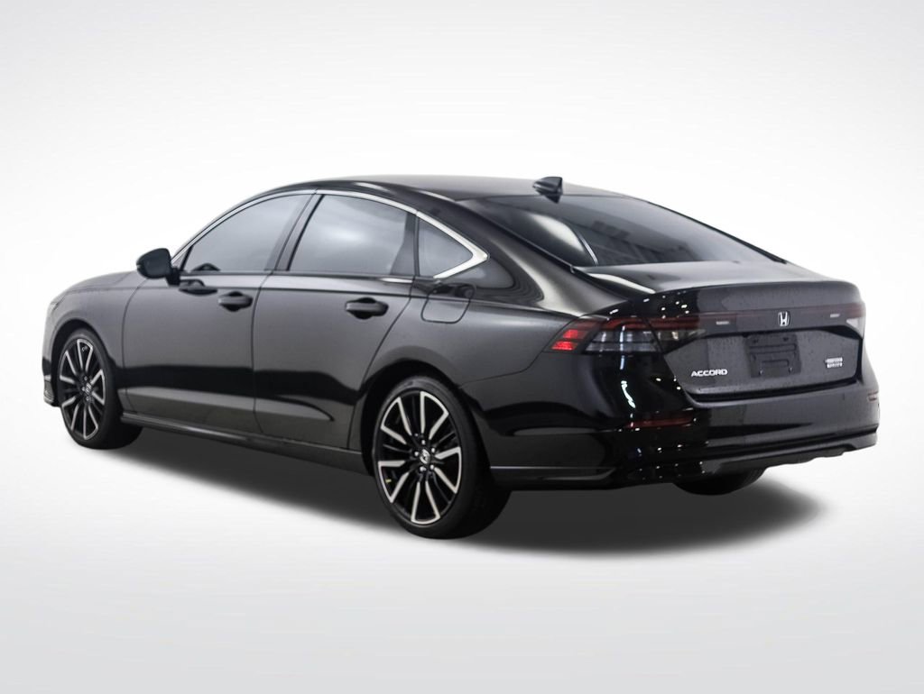 Used 2024 Honda Accord Touring image 3
