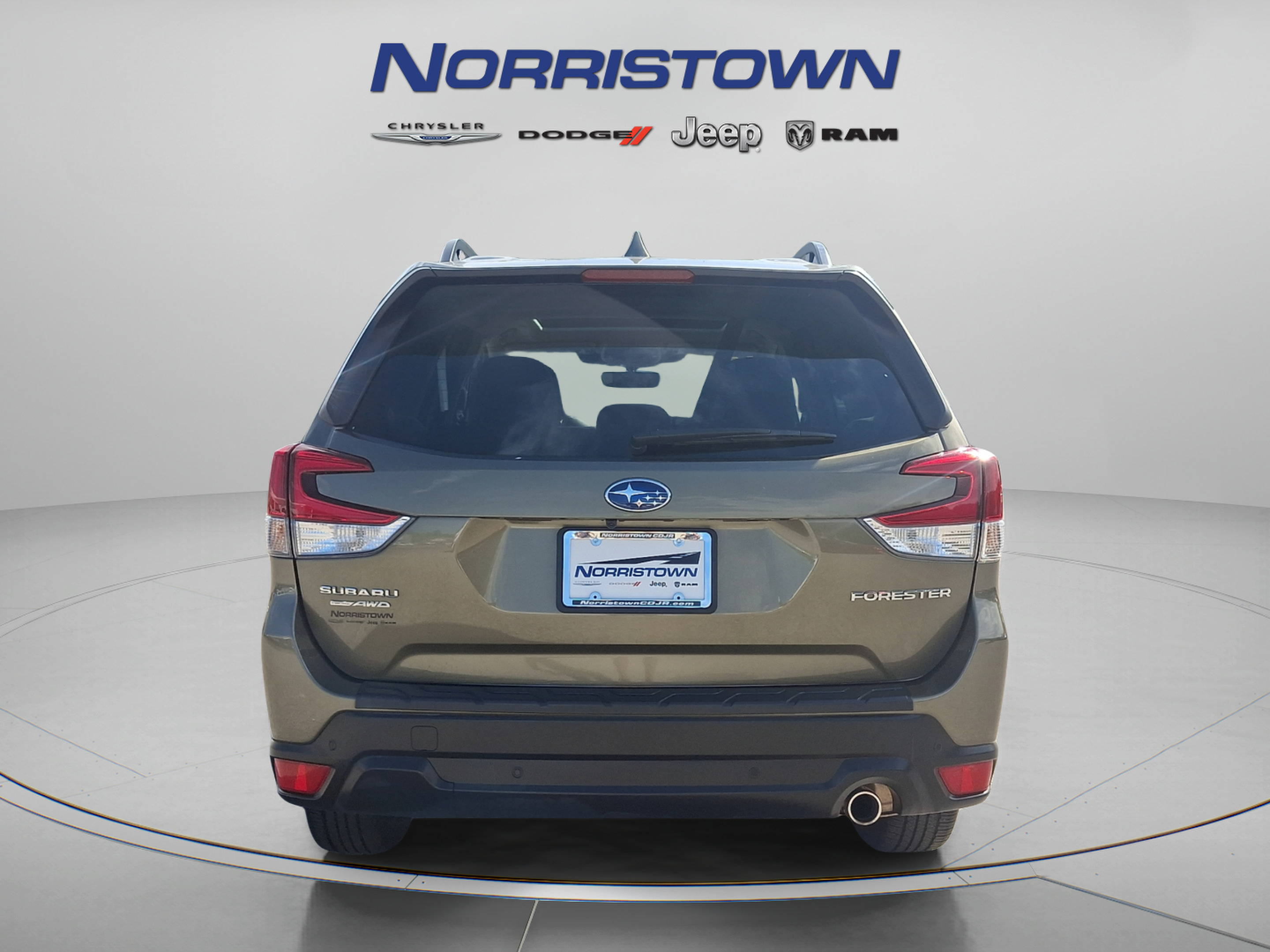 Used 2022 Subaru Forester Limited AWD/4WD image 5