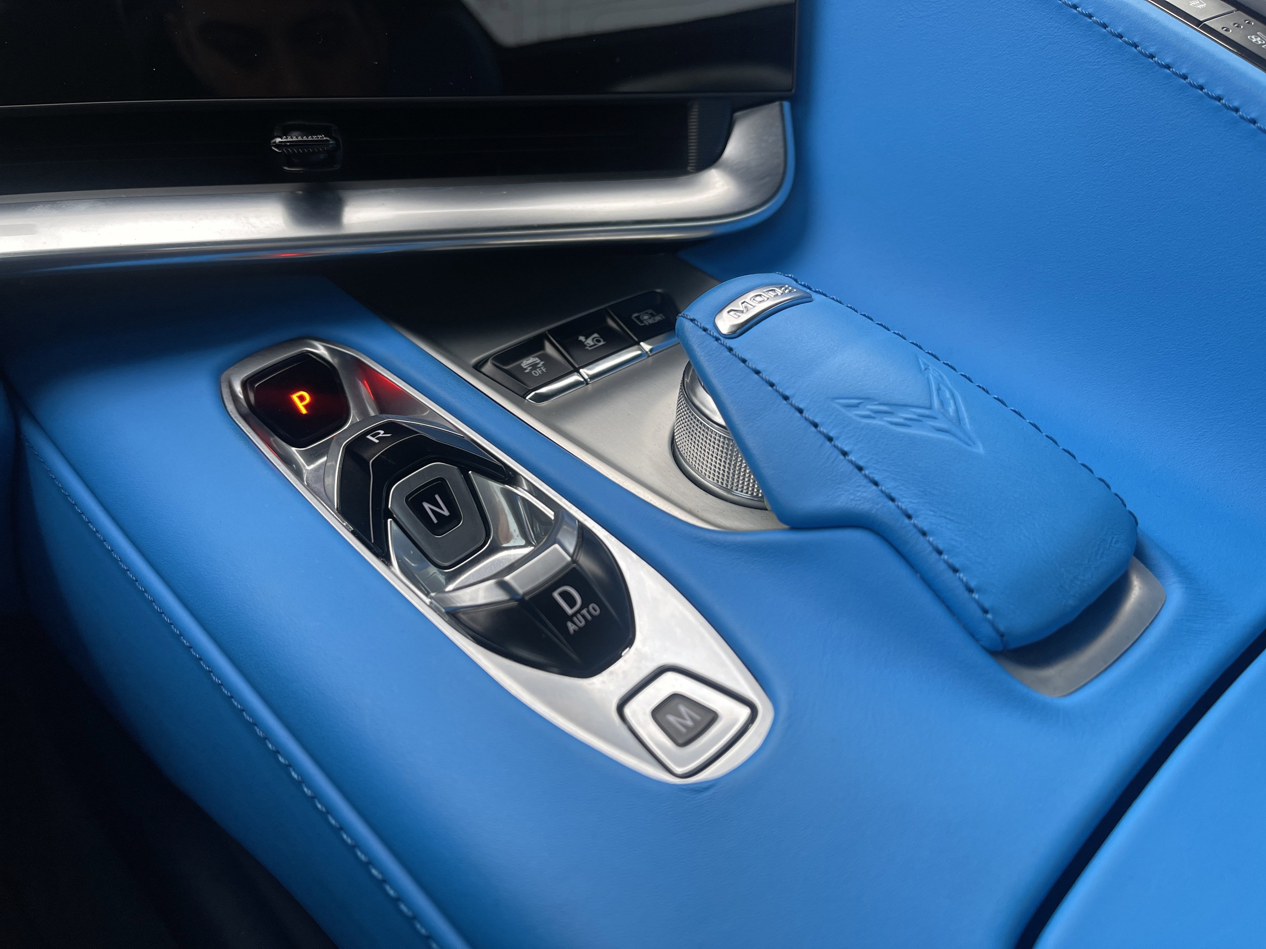 Used 2022 Chevrolet Corvette Stingray Premium Conv w/ Z51 Performance Package image 16