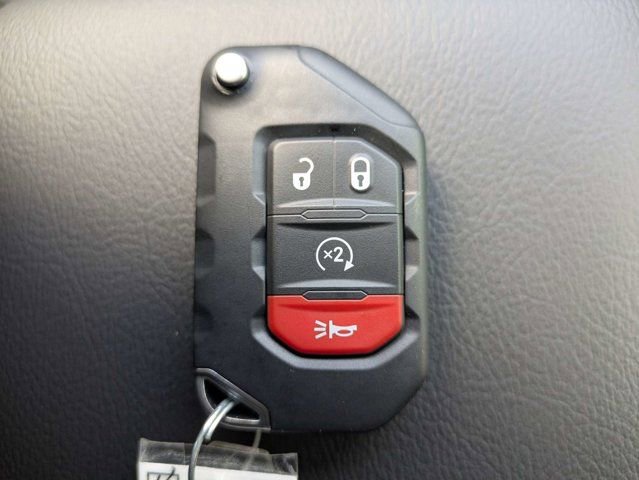 New 2026 Jeep Wrangler Unlimited Sahara AWD/4WD image 30