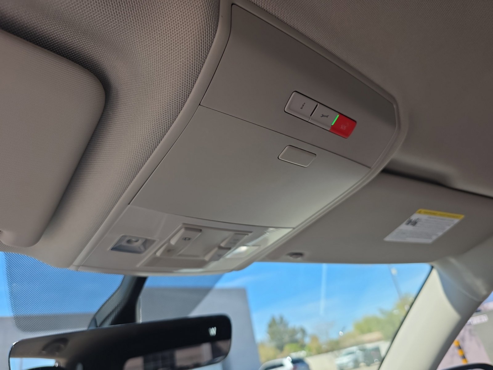 Used 2022 Volkswagen Atlas SE image 31