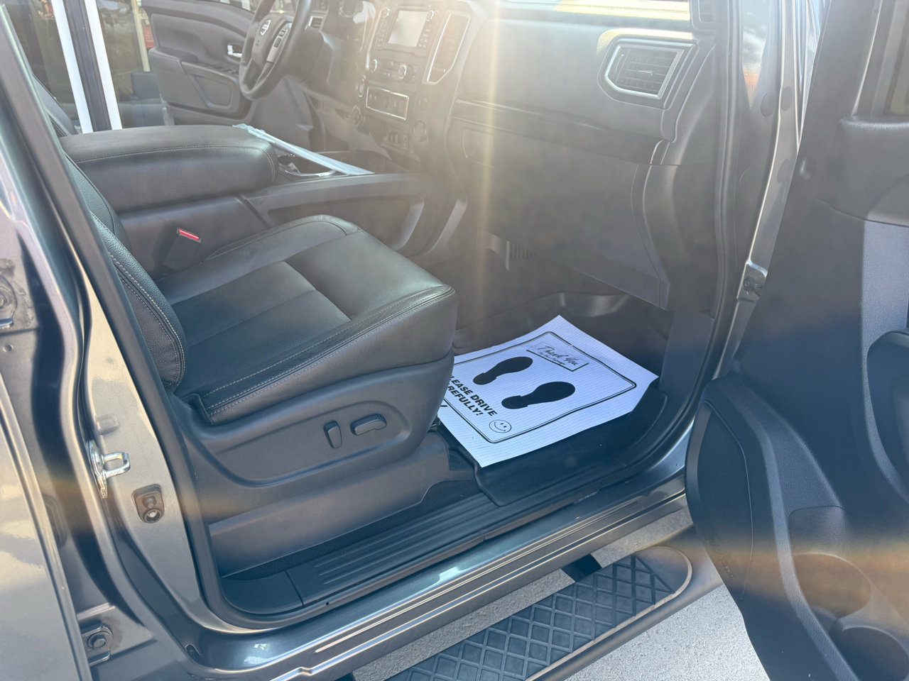 Used 2018 Nissan Titan Platinum Reserve image 15