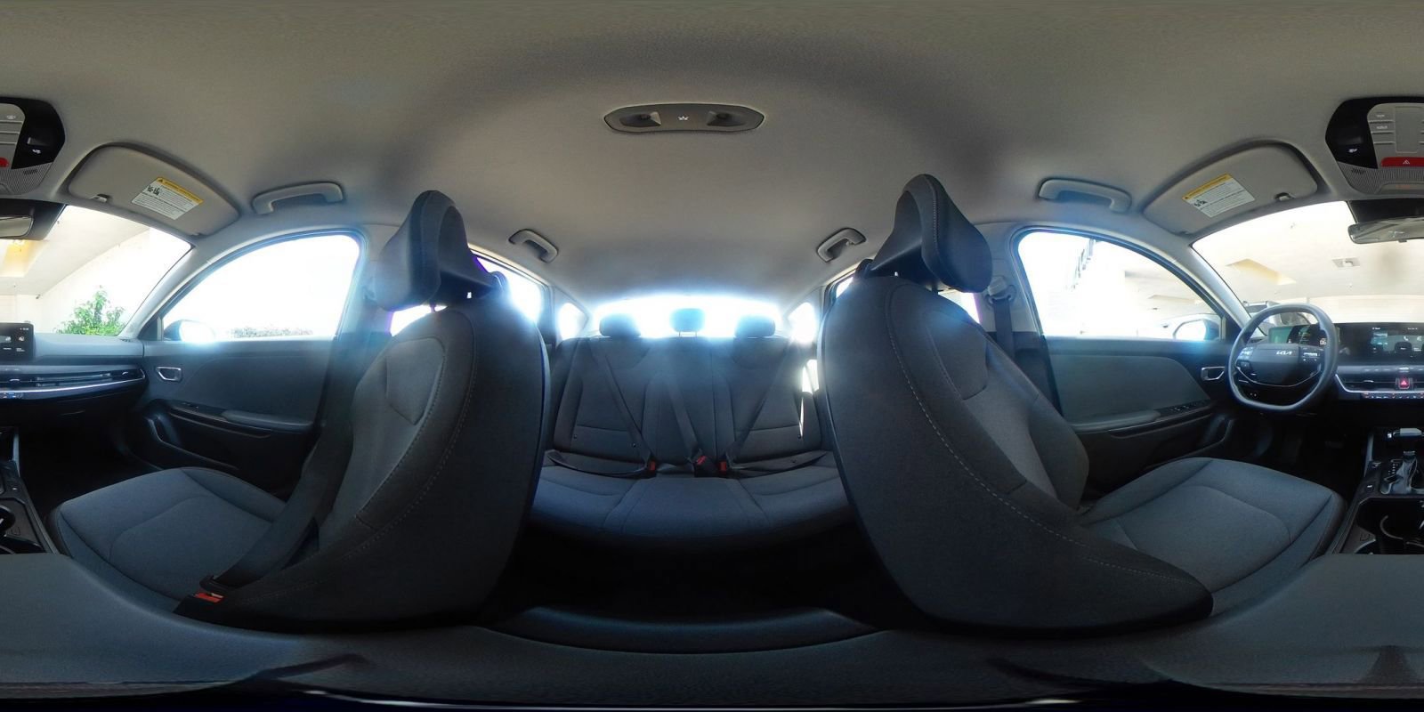 Used 2025 Kia K4 LXS image 42