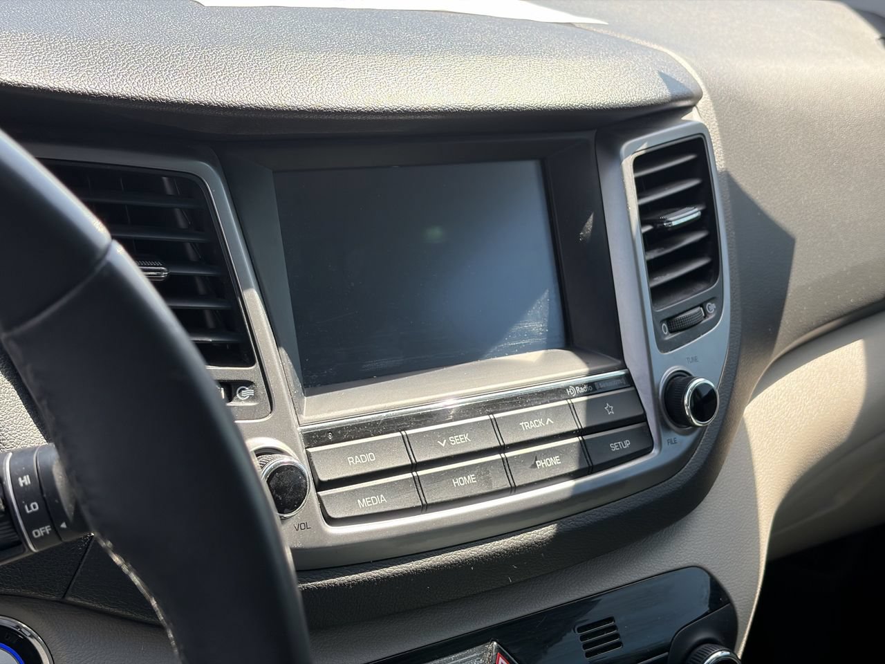 Used 2018 Hyundai Tucson Value w/ Cargo Package FWD image 11