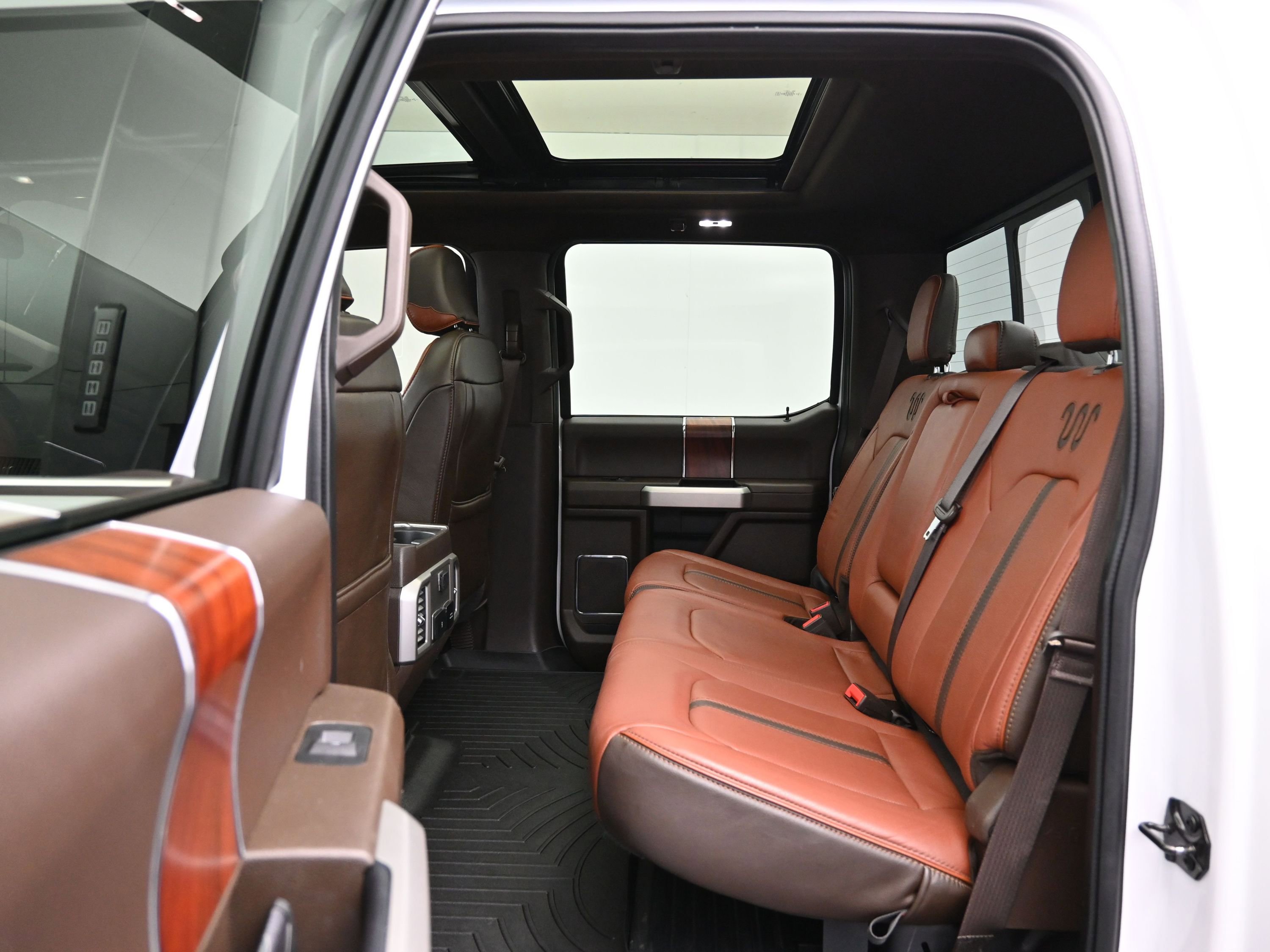 Used 2020 Ford F250 King Ranch w/ FX4 Off-Road Package image 11