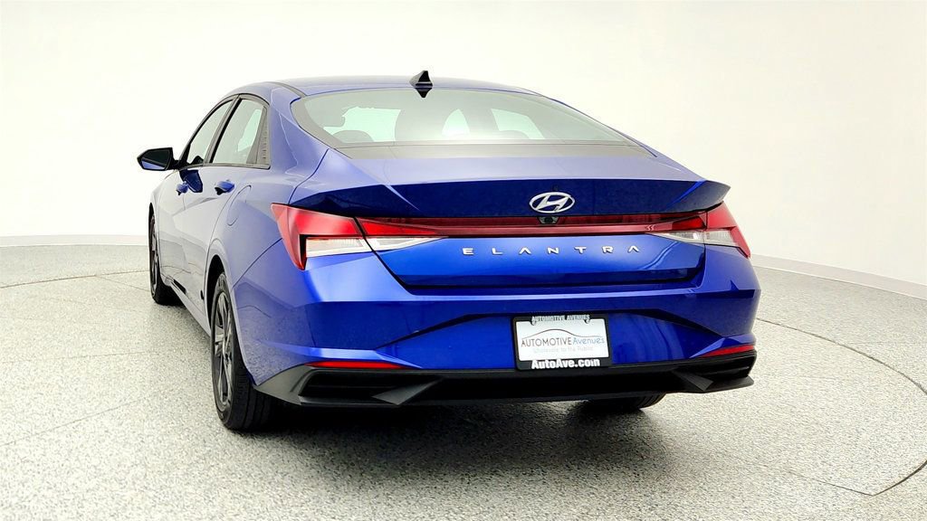 Used 2021 Hyundai Elantra SEL image 6