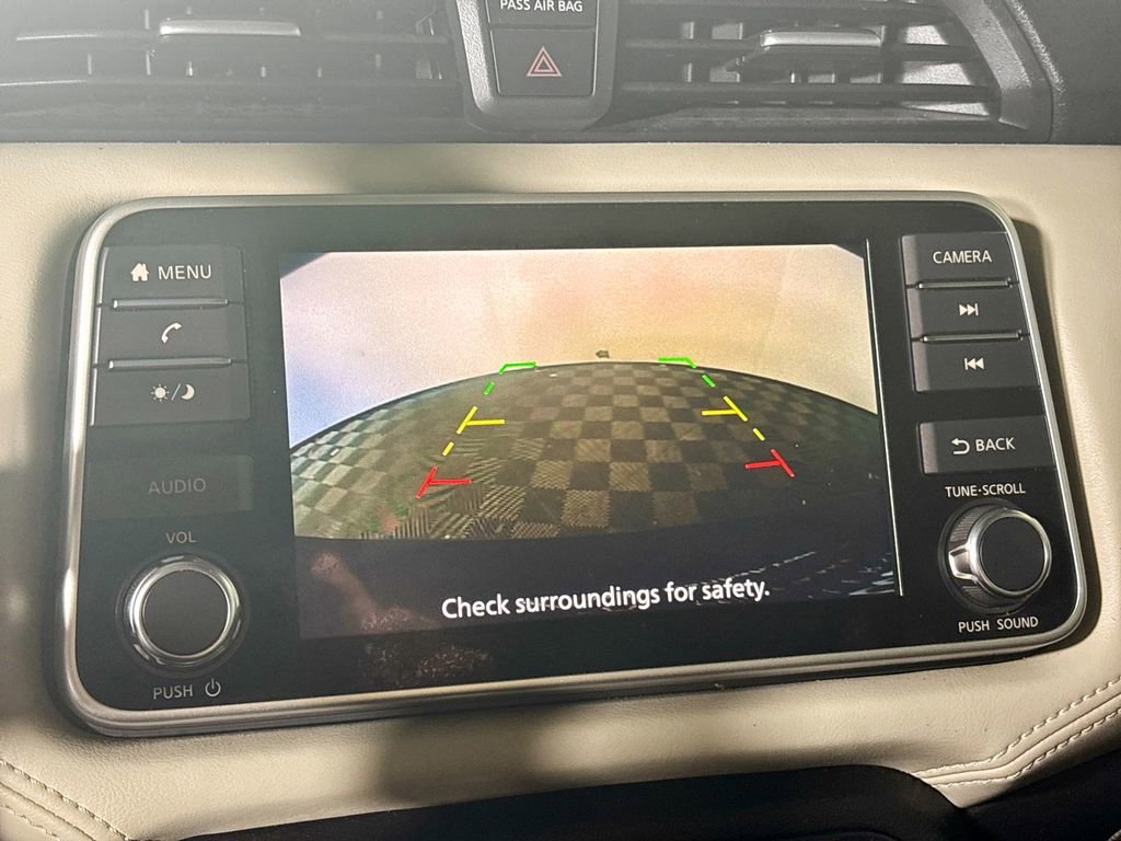 Used 2020 Nissan Versa SV FWD image 16