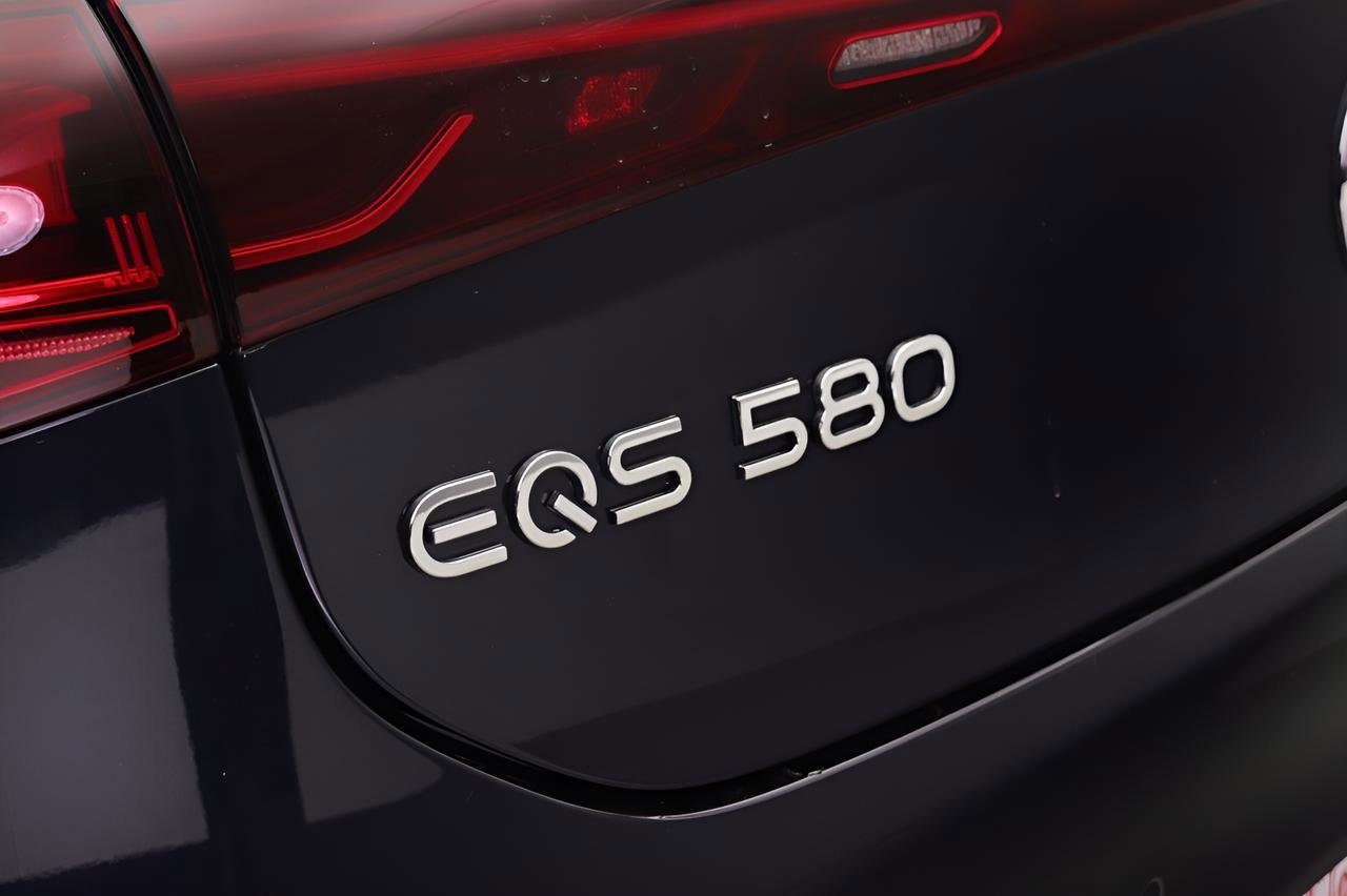 Certified 2023 Mercedes-Benz EQS 580 4MATIC Sedan image 19