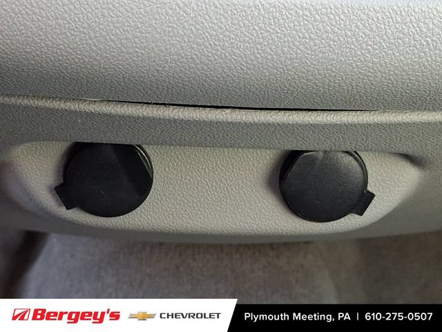 Used 2008 Chevrolet Impala LT FWD image 25