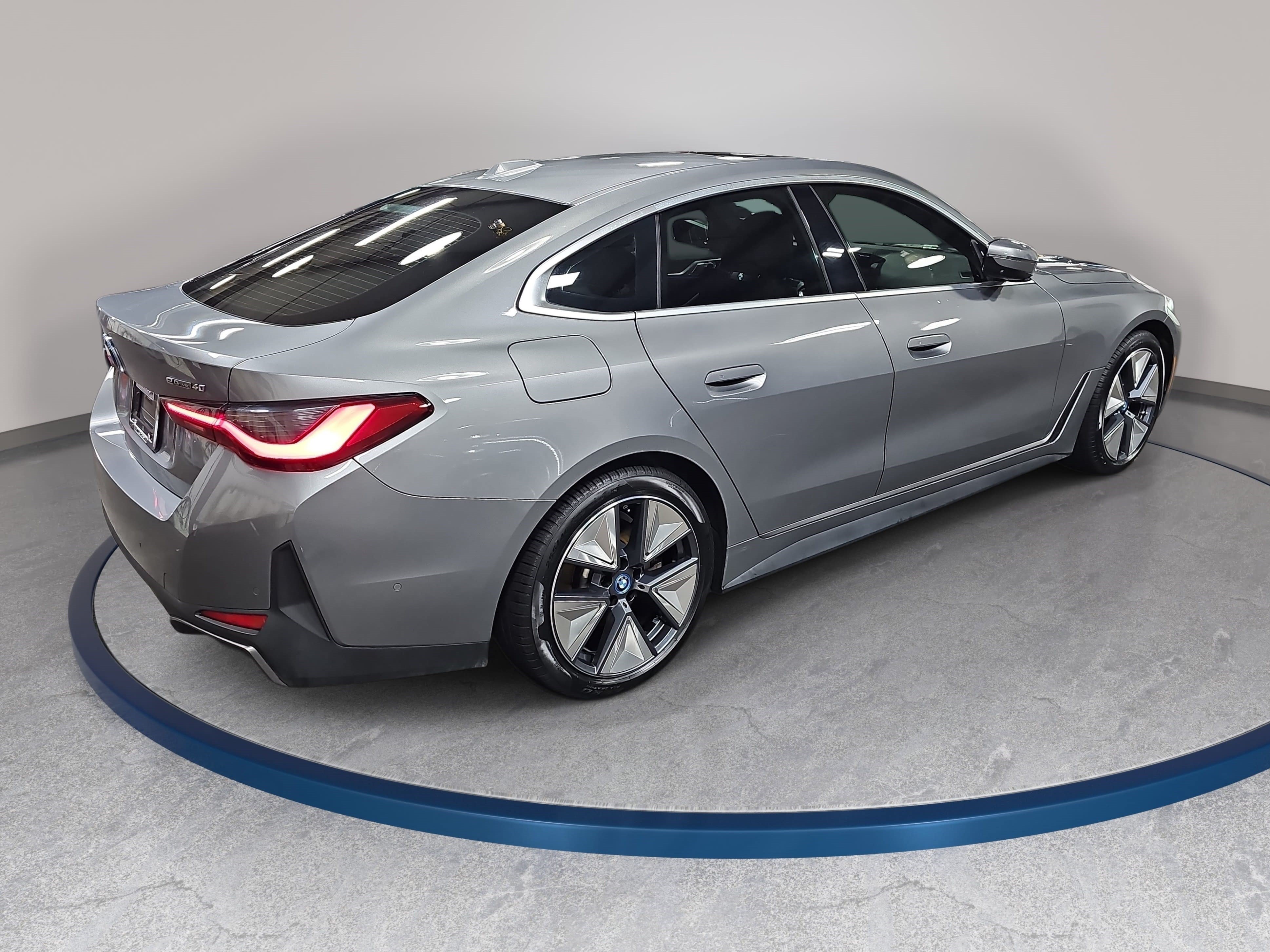 Used 2024 BMW i4 eDrive40 w/ Premium Package RWD image 5