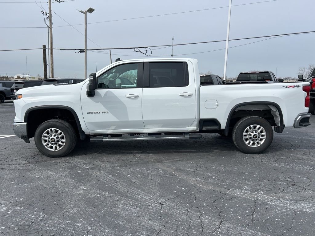 Used 2025 Chevrolet Silverado 2500 LT w/ Convenience Package image 8