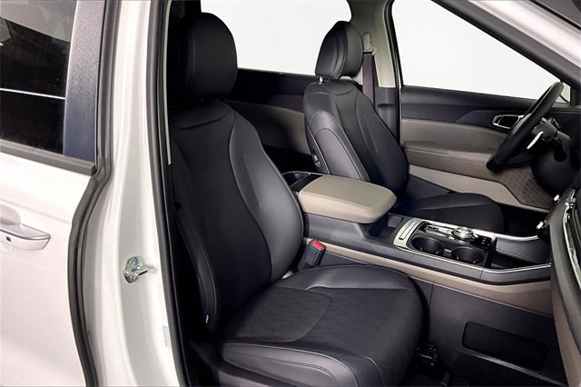 New 2026 Kia Carnival EX image 12