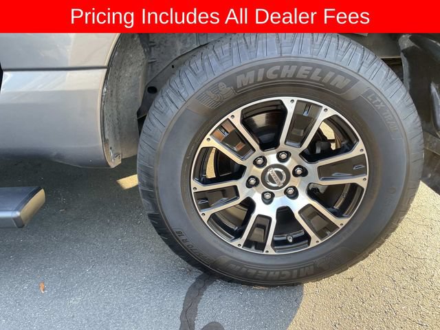 Used 2021 Nissan Titan SV w/ SV Convenience Package AWD/4WD image 4