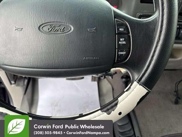 Used 2000 Ford F350 XLT AWD/4WD image 16