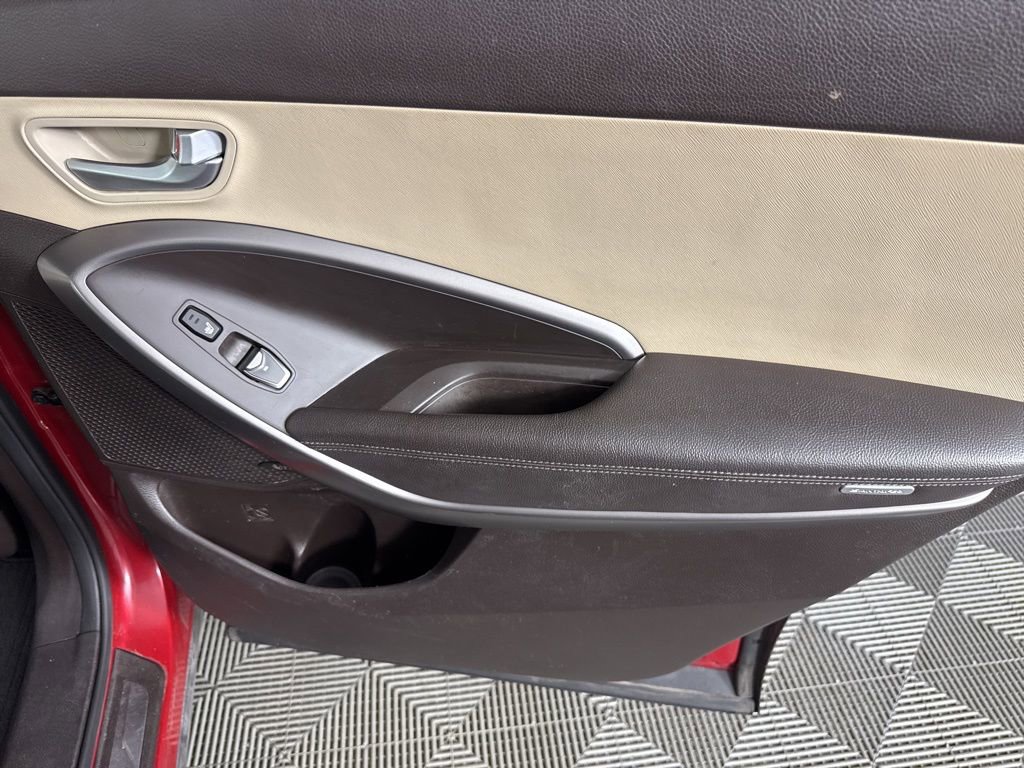 Used 2013 Hyundai Santa Fe Limited w/ Technology Pkg FWD image 29