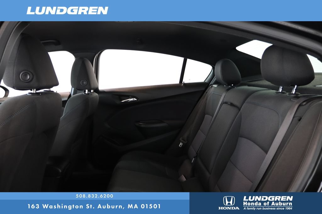 Used 2018 Chevrolet Cruze LT FWD image 13