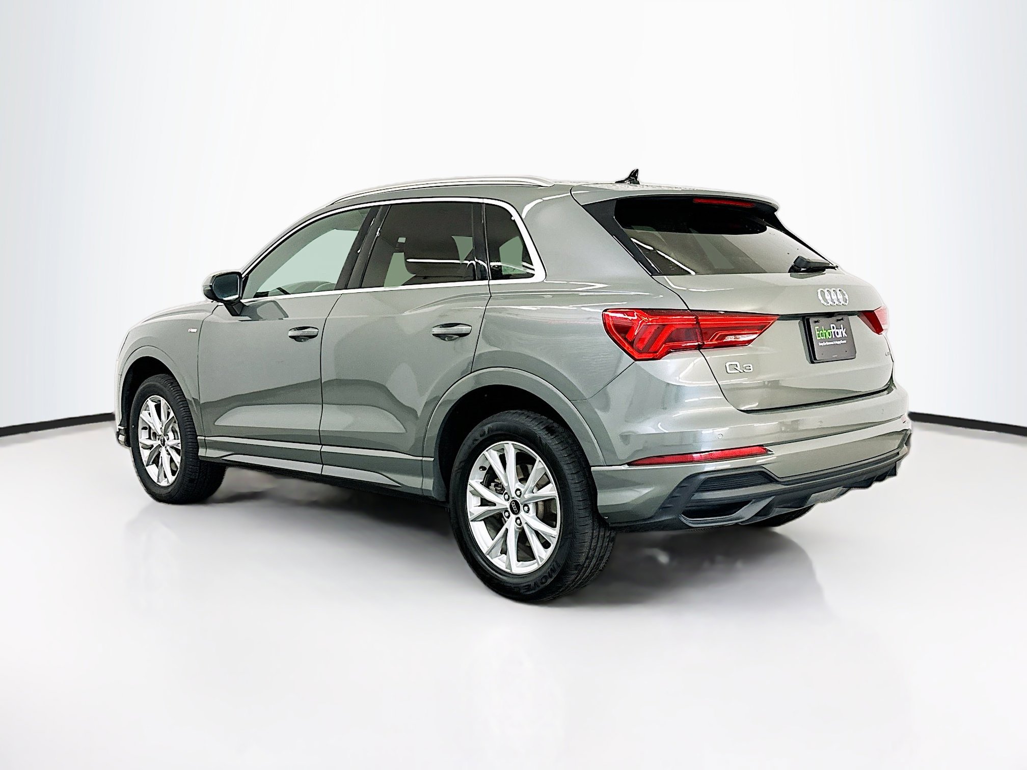 Used 2025 Audi Q3 2.0T Premium image 5