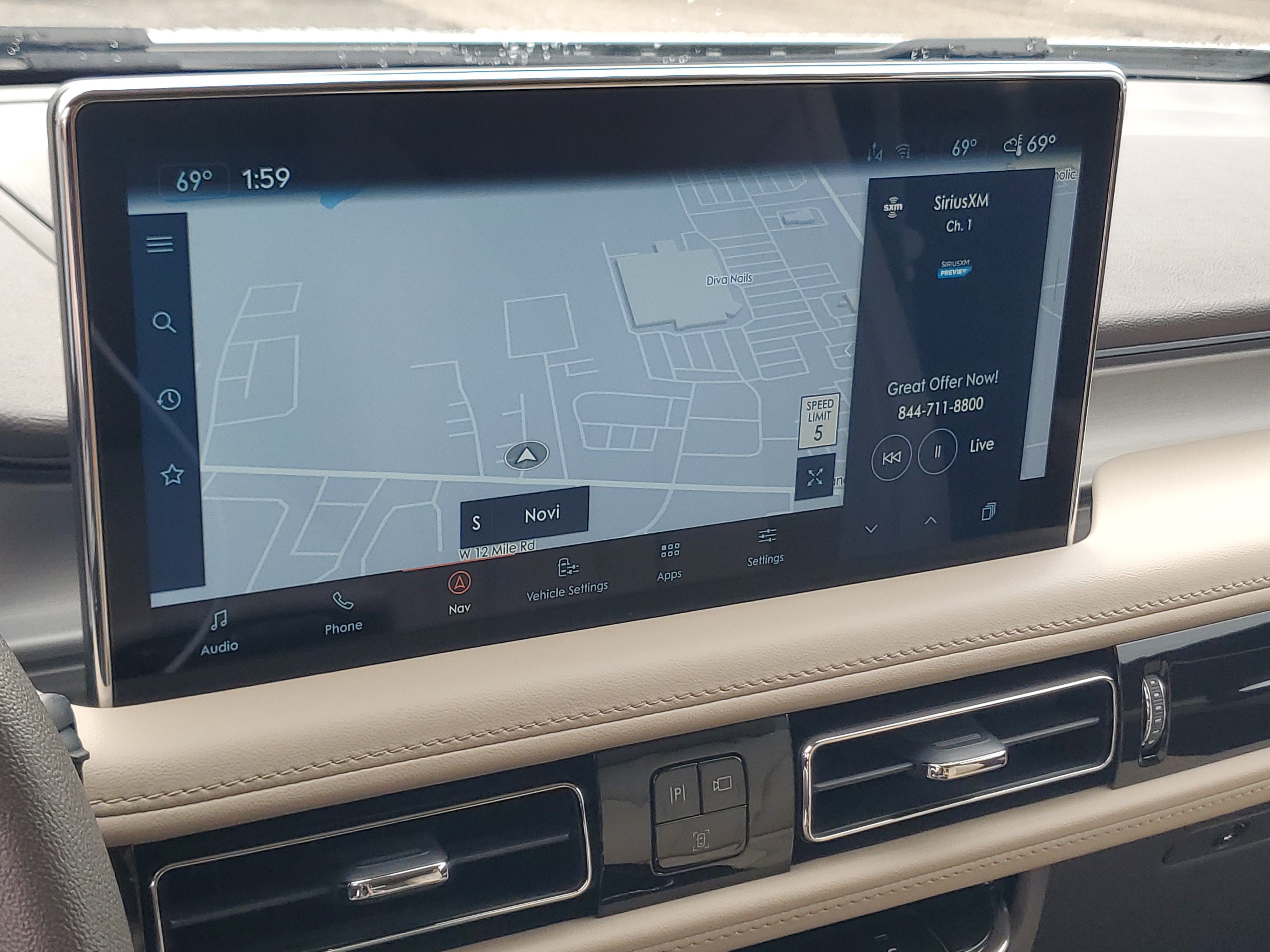 Certified 2023 Lincoln Nautilus AWD w/ Premium Package image 16