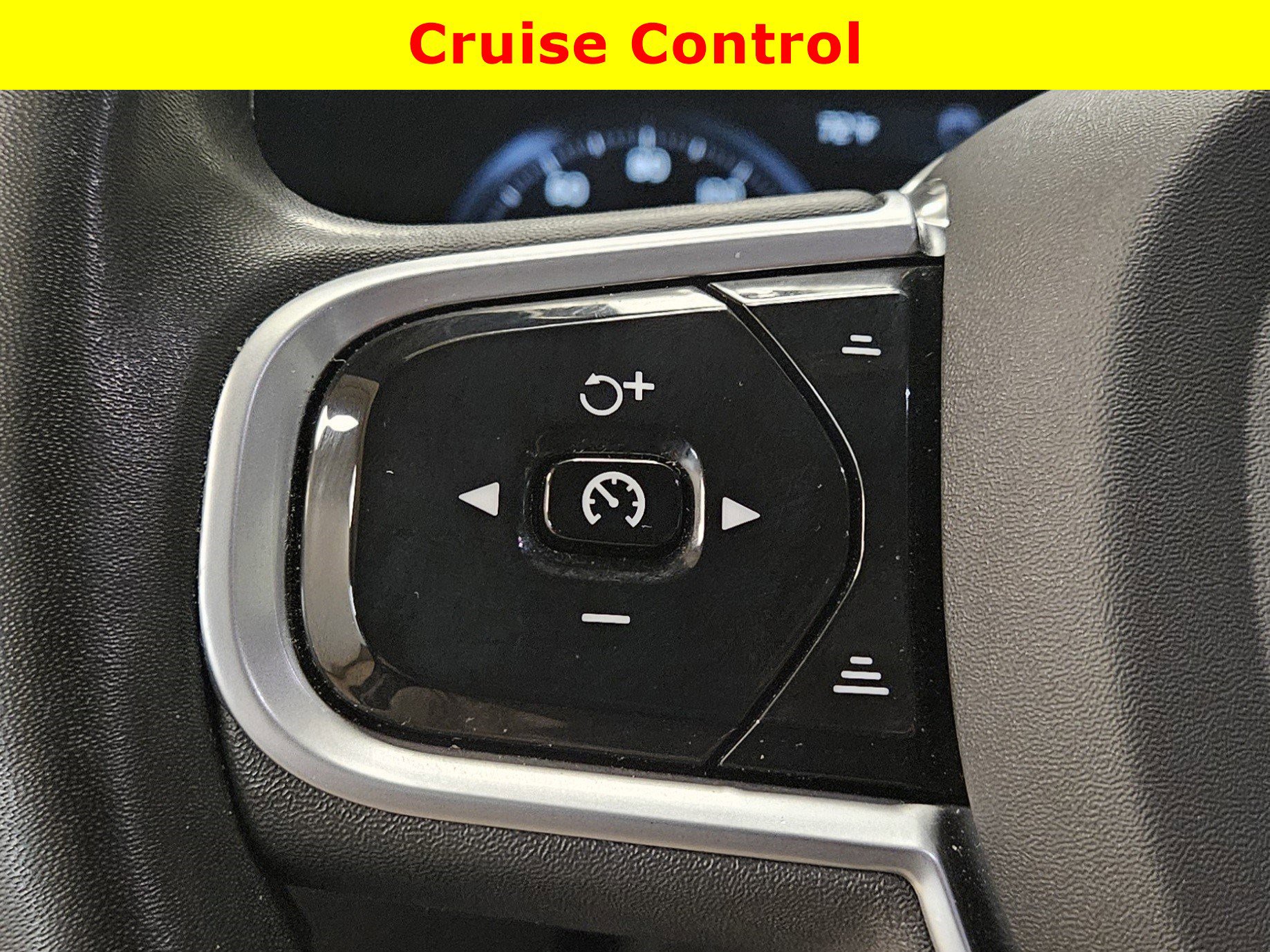 Used 2022 Volvo S60 T8 R-Design w/ Advanced Package image 35