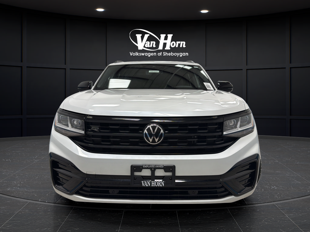 Used 2023 Volkswagen Atlas Cross Sport SEL R-Line AWD/4WD image 2