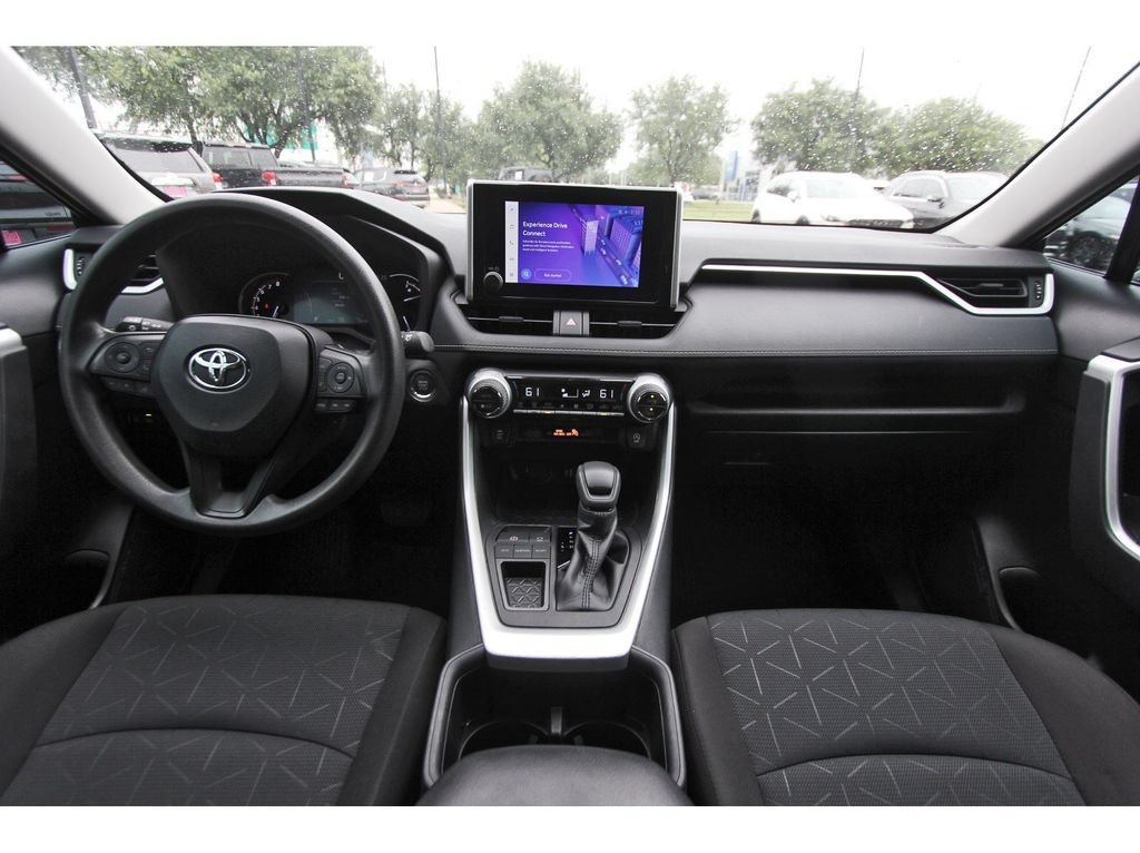 Used 2024 Toyota RAV4 XLE w/ Convenience Package FWD image 10