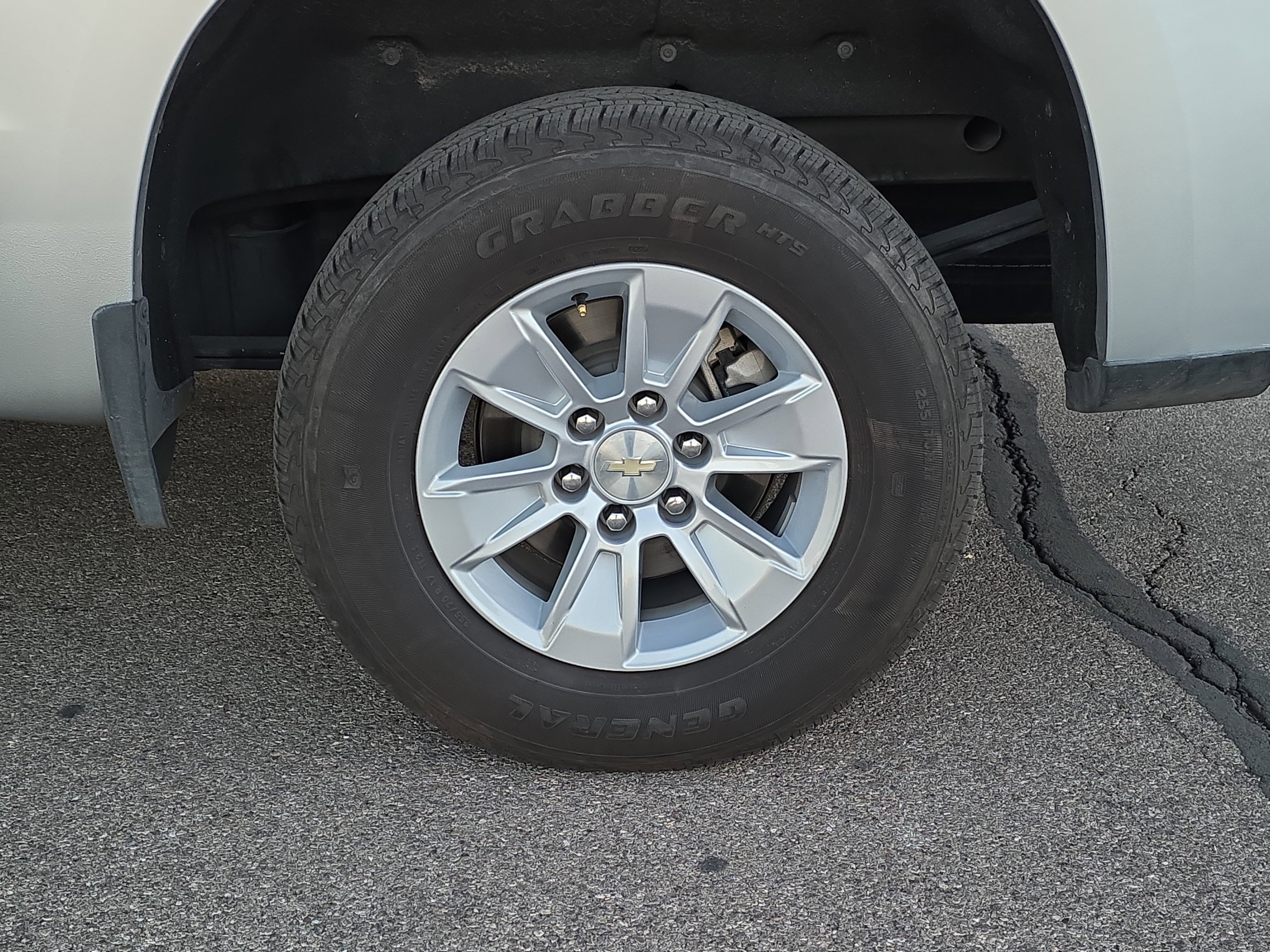 Used 2019 Chevrolet Silverado 1500 LTZ image 6