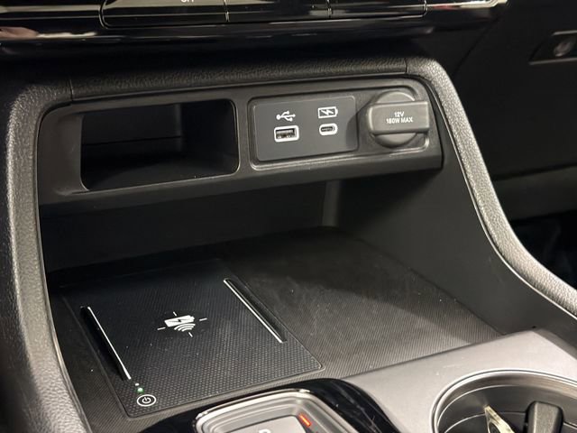 Used 2025 Honda Pilot TrailSport image 28