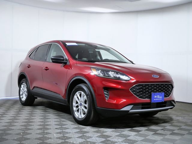 Certified 2022 Ford Escape SE w/ Cold Weather Package AWD/4WD image 1