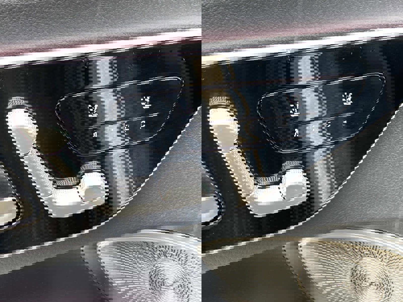 Used 2024 Mercedes-Benz CLE 300 4MATIC Coupe image 23